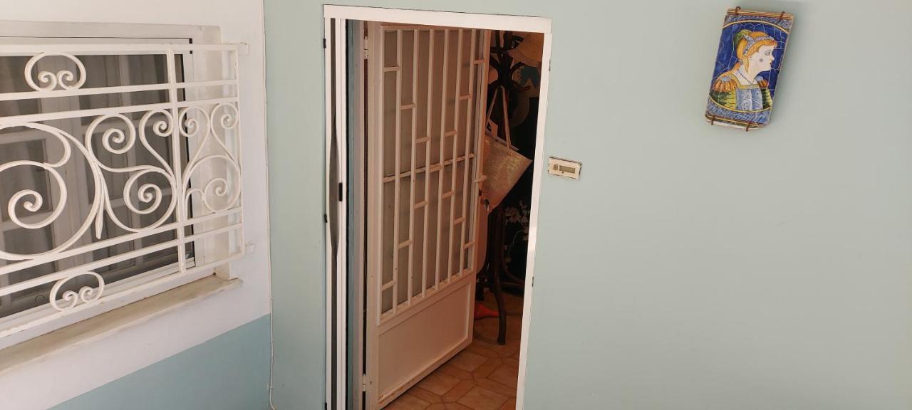 Lenia'S 1 Apartamento Loútsa Exterior foto